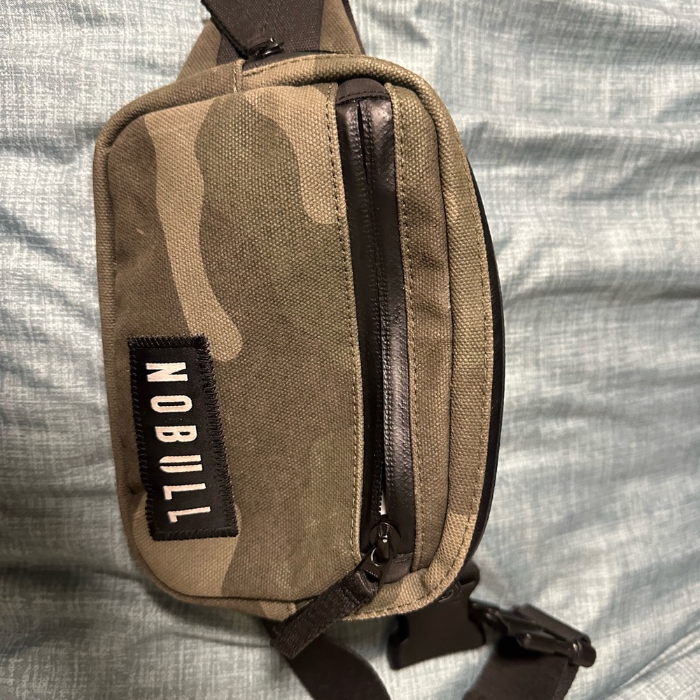 NOBULL Camouflage Crossbody Bag